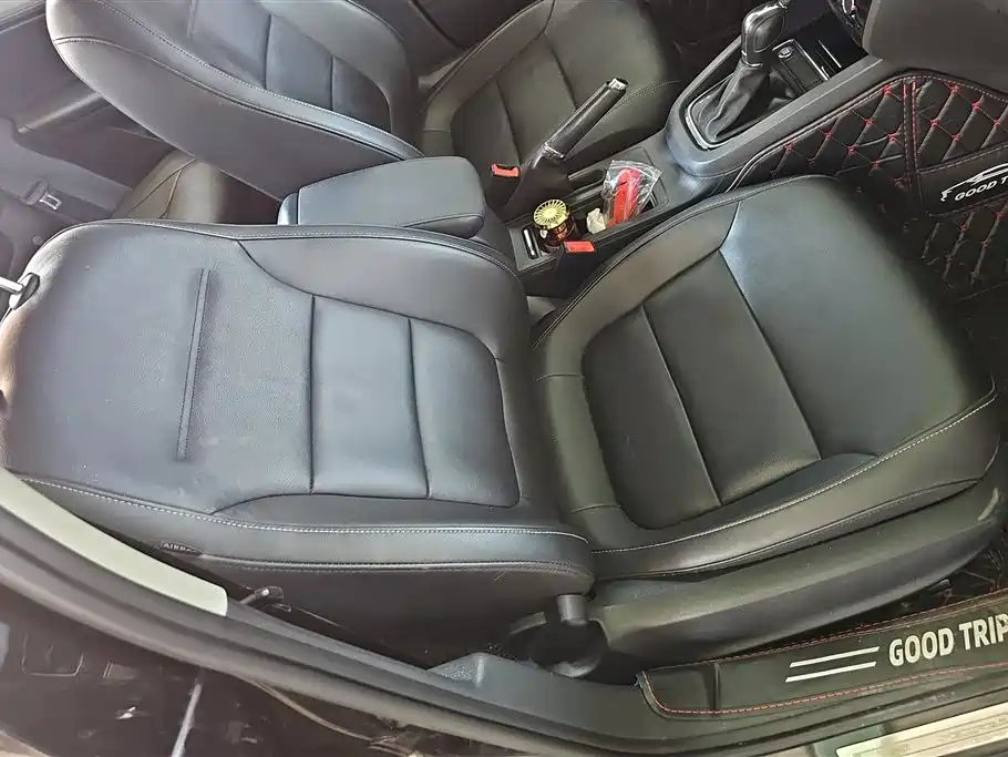 Volkswagen Sagitar 2017 1.6L Automatic Comfort фото 8