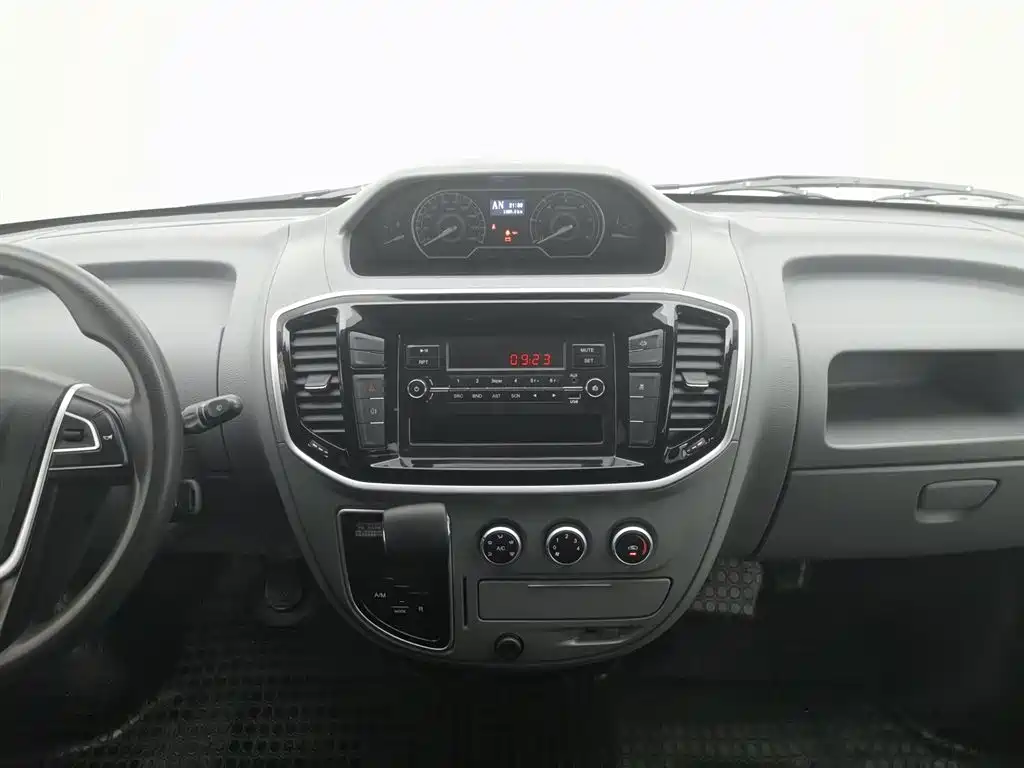 SAIC MAXUS XINTU V80