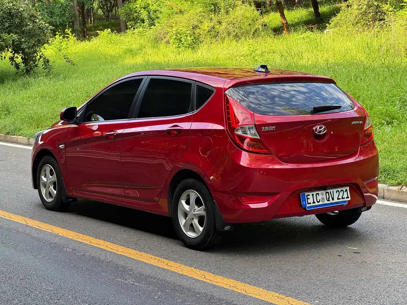 Hyundai Reina 2014 2014 Model 1.4L Automatic GLX