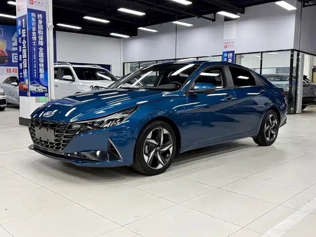 Hyundai Elantra 2022