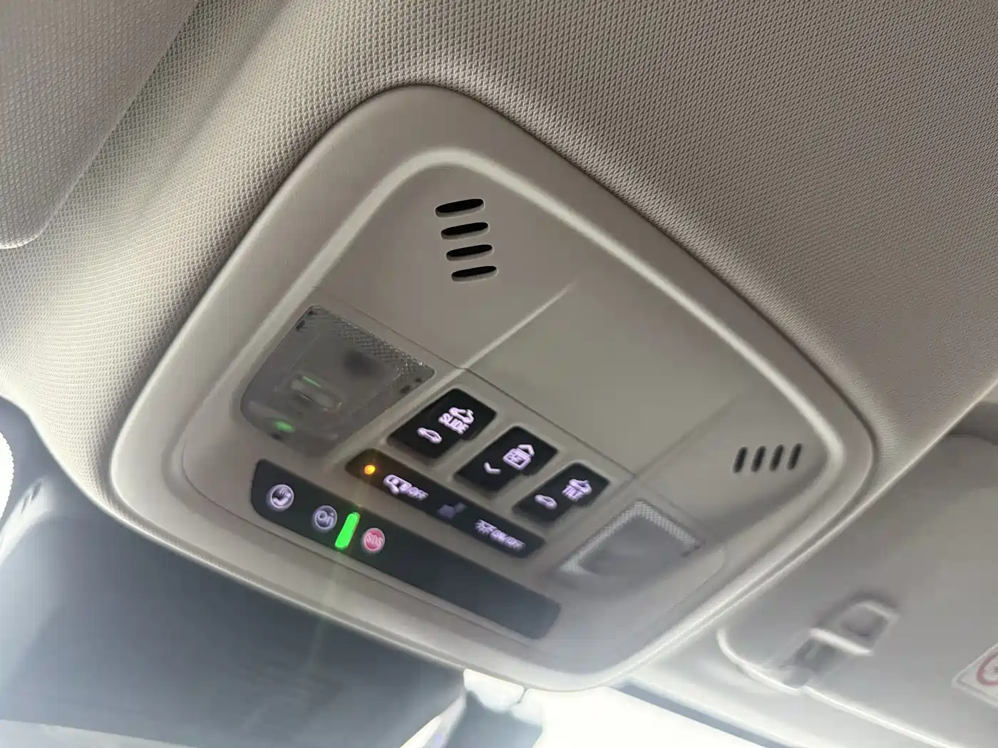 Buick LaCrosse 2025 Model 28T Platinum Edition фото 9