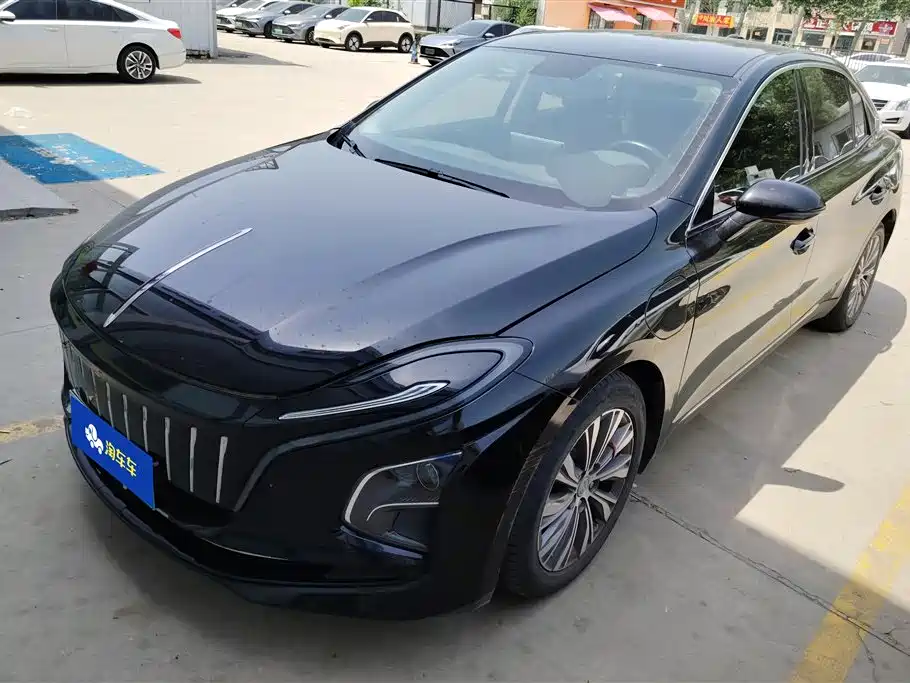 Hongqi E-QM5 2022 431km Charging Enjoyment Edition