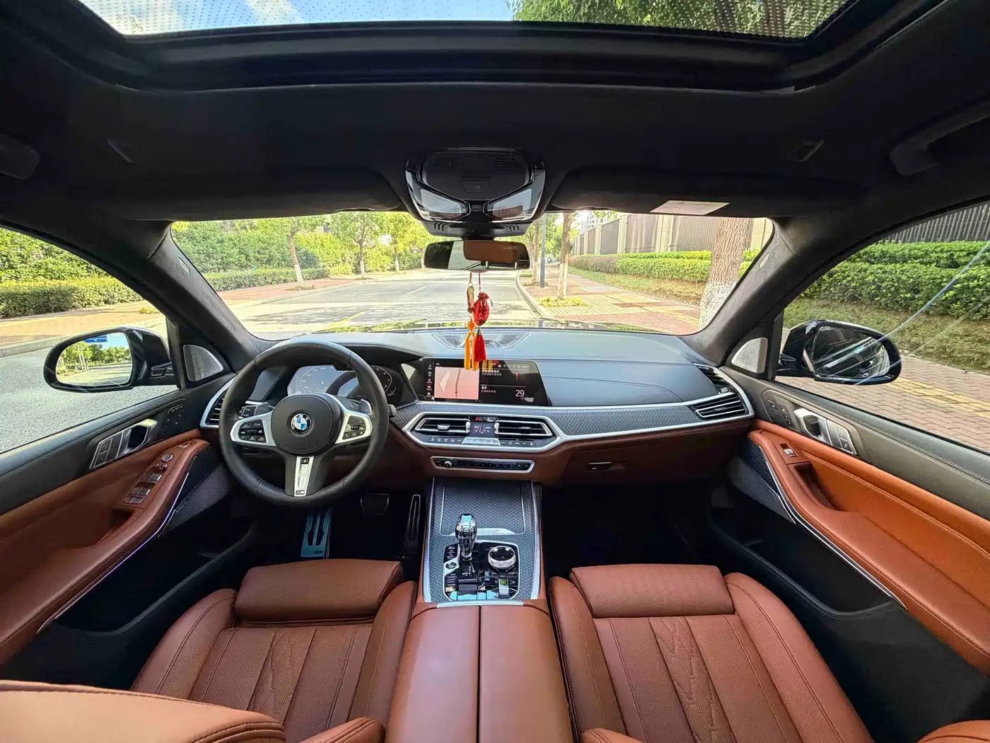 Photo 14 - BMW X7
