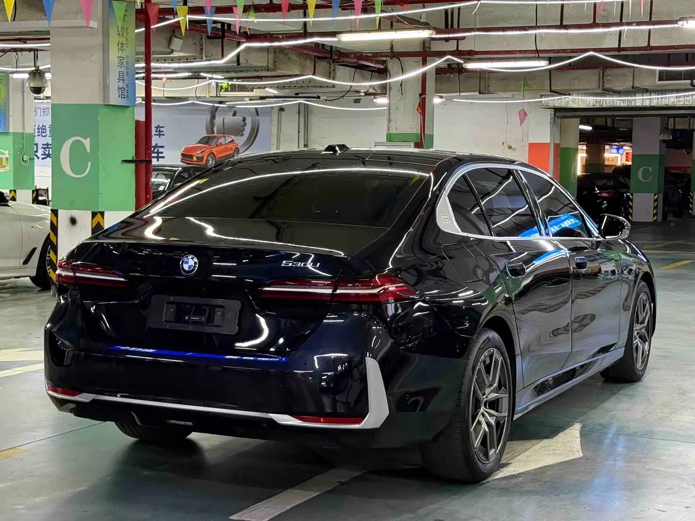 BMW 5 Series 2024 530Li Leading Model Luxury Package фото 9