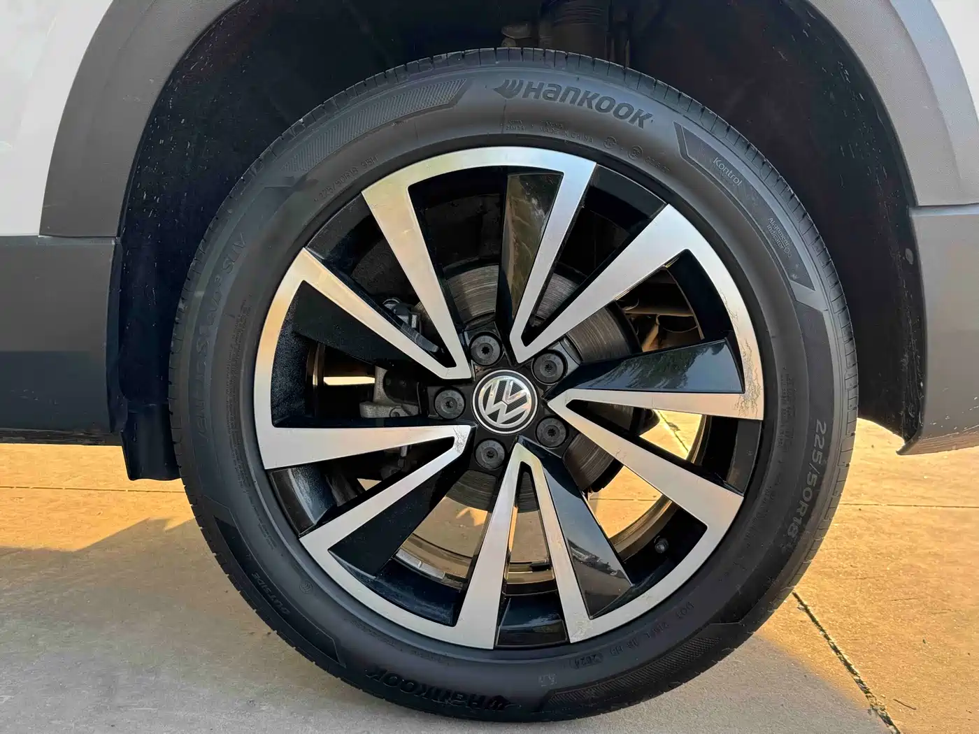 Volkswagen Tharu 2019 280TSI FWD Luxury Edition China VI фото 7