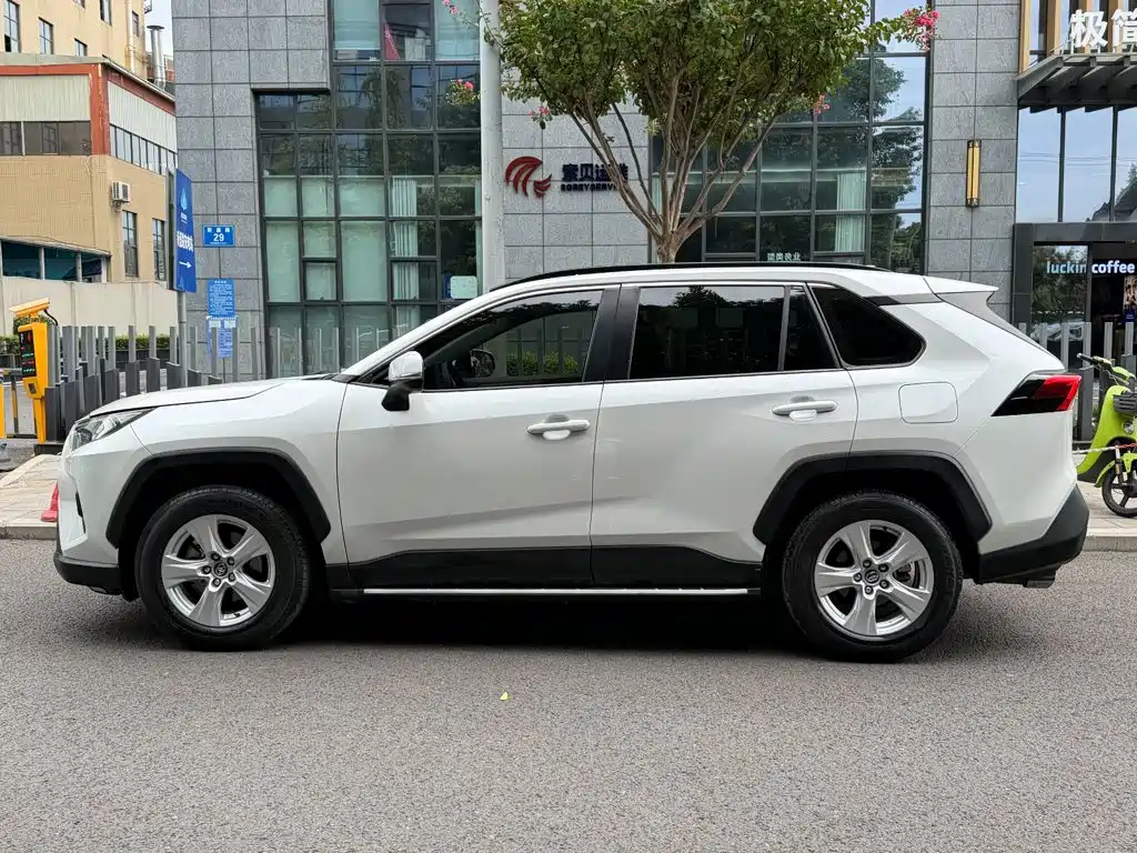 Toyota RAV4 Rongfang 2025 2024 2.0L CVT FWD Urban Edition