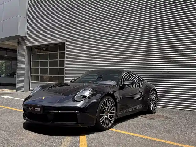 Porsche 911 2023