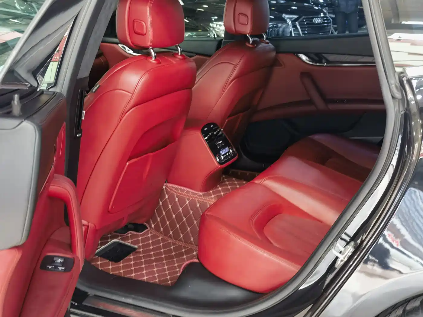 Maserati Quattroporte 2017 2017 3.0T Standard