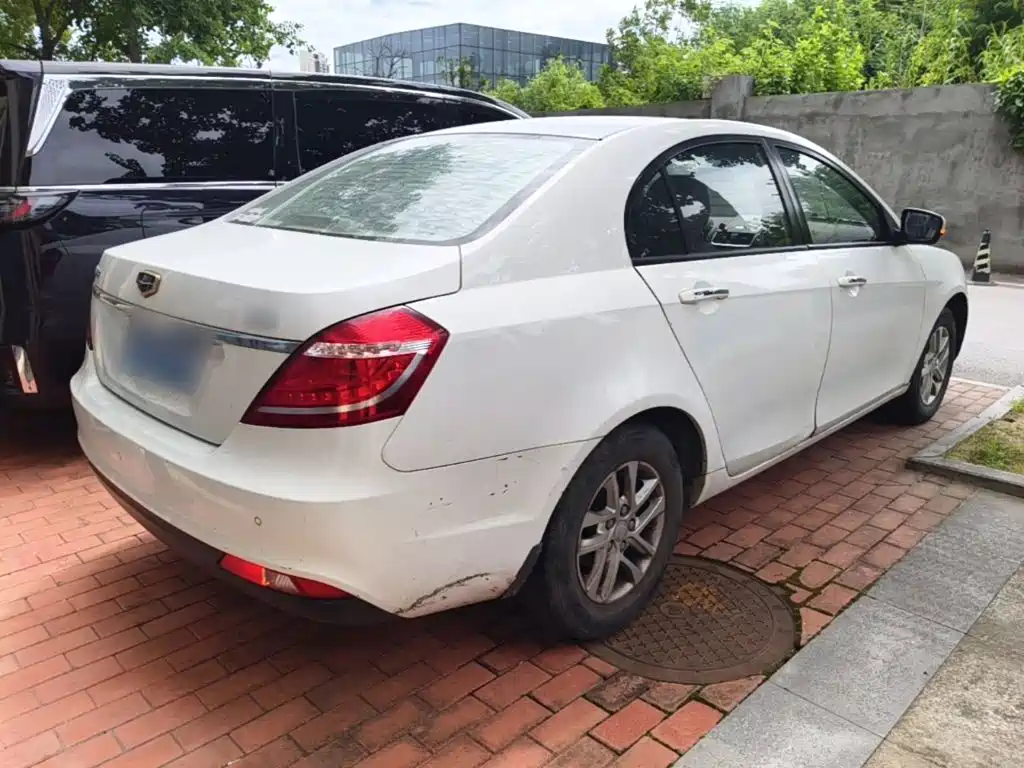 صورة 7 - Geely Emgrand