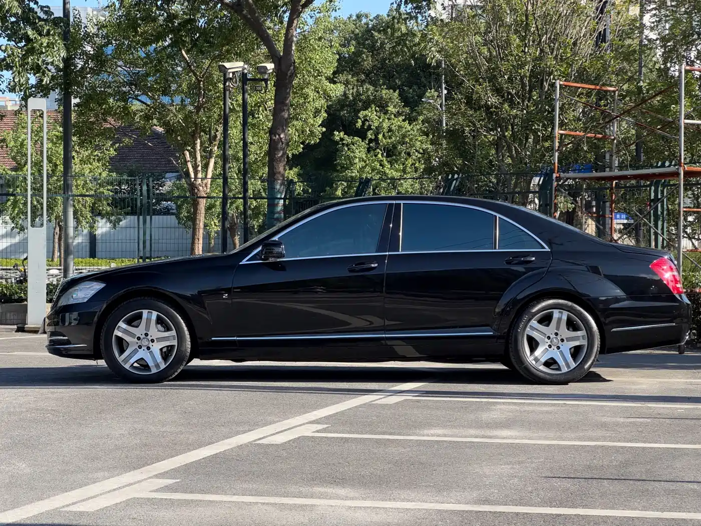Mercedes-Benz S-Class 2010 2010 S 600 L
