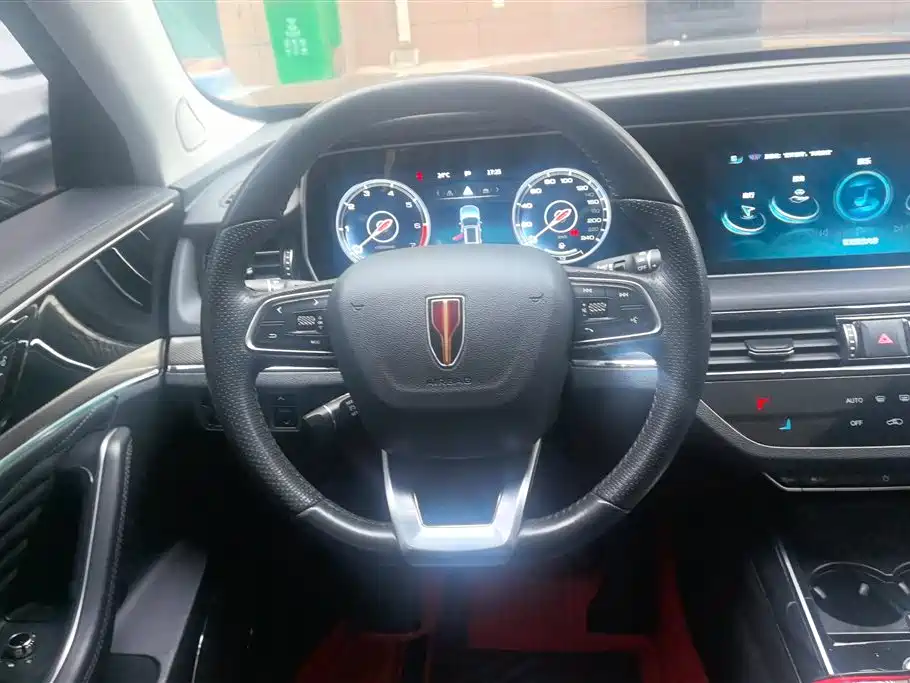 Hongqi HS5 2022 Facelift 2.0T Smart Flag Enjoyment AWD Edition фото 15