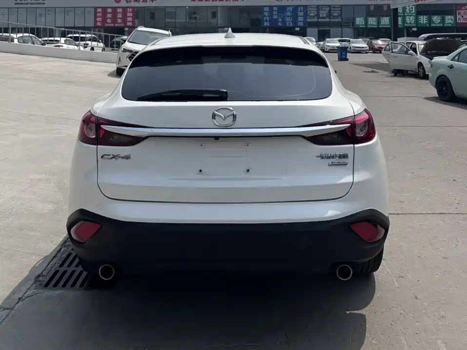 Фото 11 - Mazda CX-4