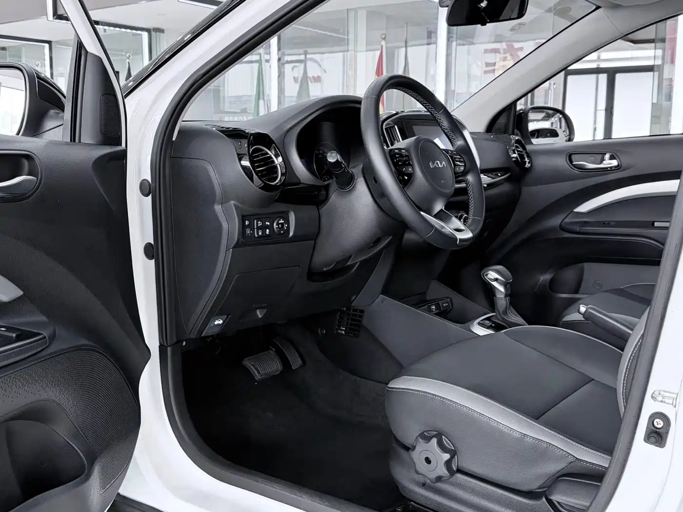 Kia KX1 2021 1.4L CVT Sunroof Version фото 3