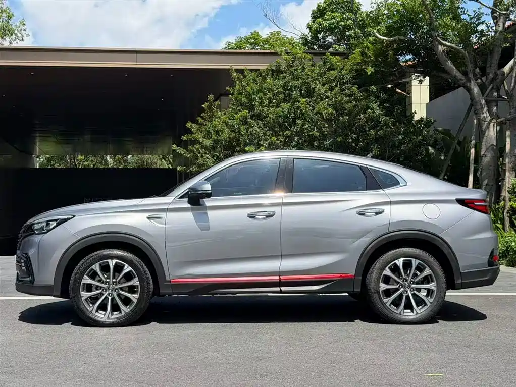Changan CS85 COUPE 2021 2021 1.5T DCT Luxury