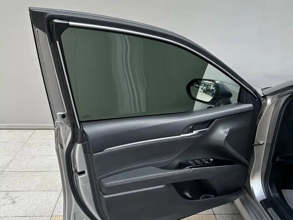 Toyota Camry 2022 2021 Hybrid 2.5HG Luxury Edition