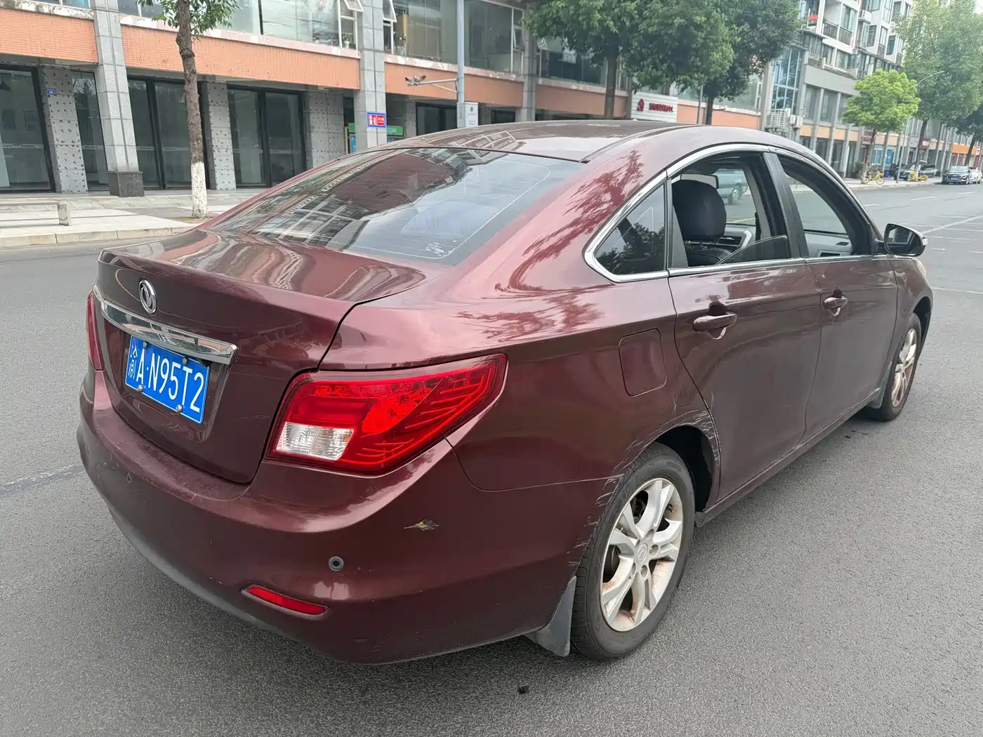 Dongfeng Fengxing Jingyi S50 2014 2014 1.6L CVT Flagship