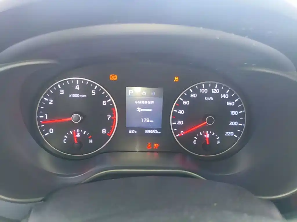 Kia KX CROSS 2018 2017 1.4L AT GLS