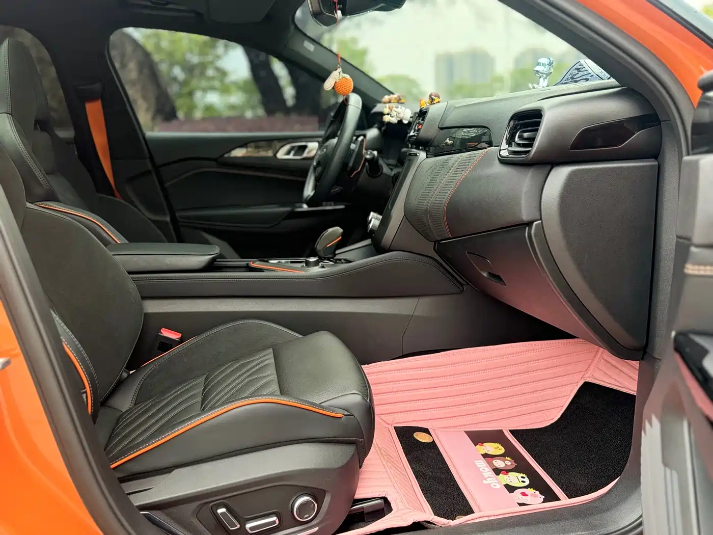 Lynk & Co 02 Hatchback 2021 2.0TD Halo Driving Control Package Edition фото 17
