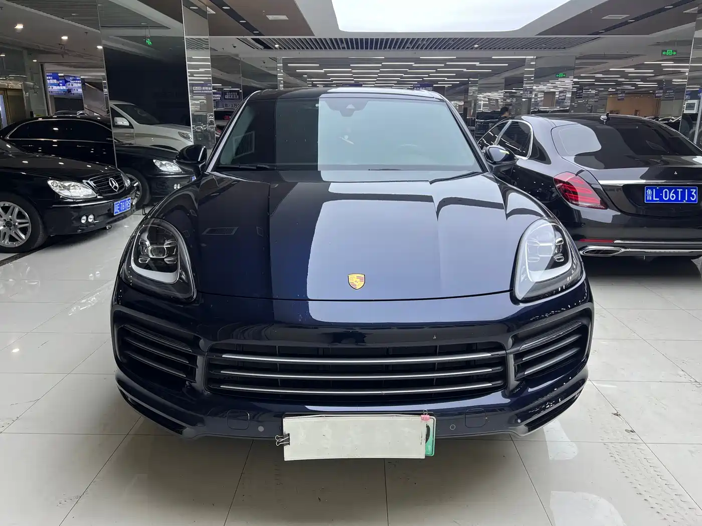 Porsche Cayenne New Energy 2021 Cayenne E-Hybrid 2.0T фото 3