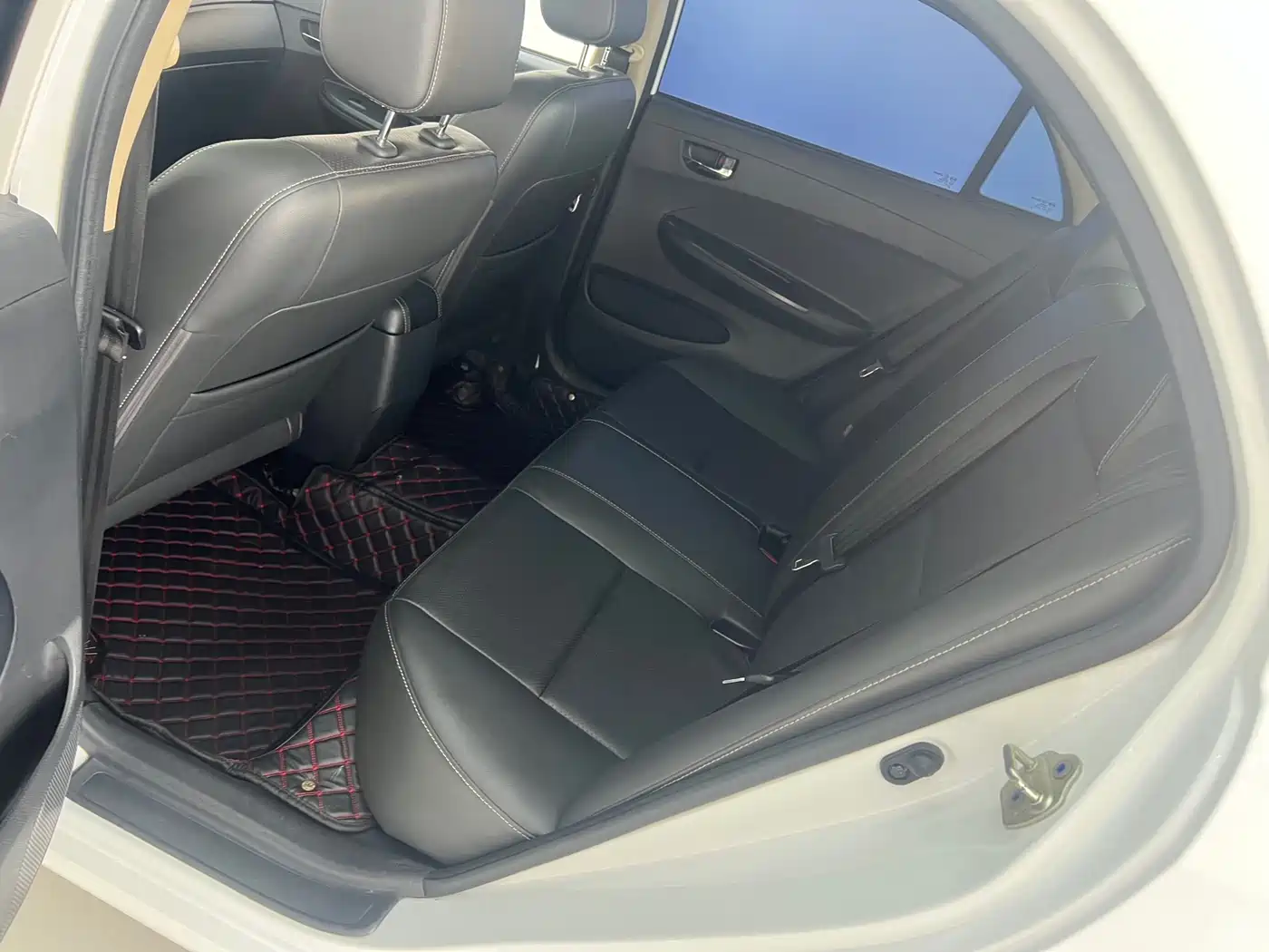 BYD F3 2020 1.5L Manual Premium Edition фото 3