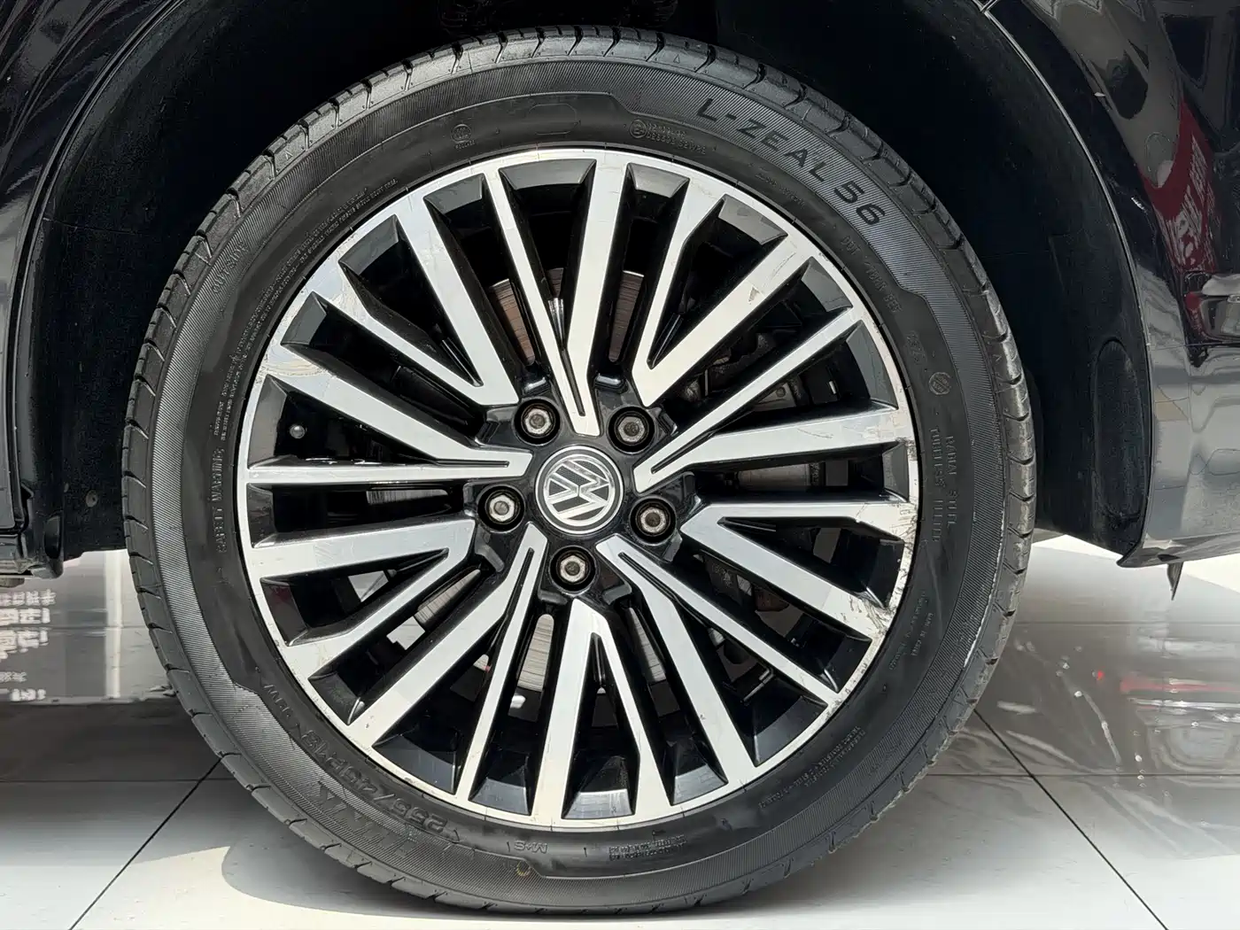 Volkswagen Multivan 2019 2019 2.0TSI 4WD Premium 7-seater