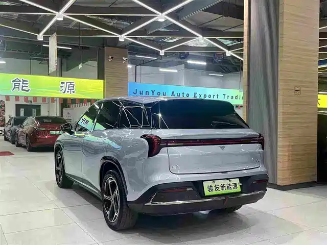 Nezha Auto Nezha L 2024 Extended Range 310 Flash Charge PRO — фото 4