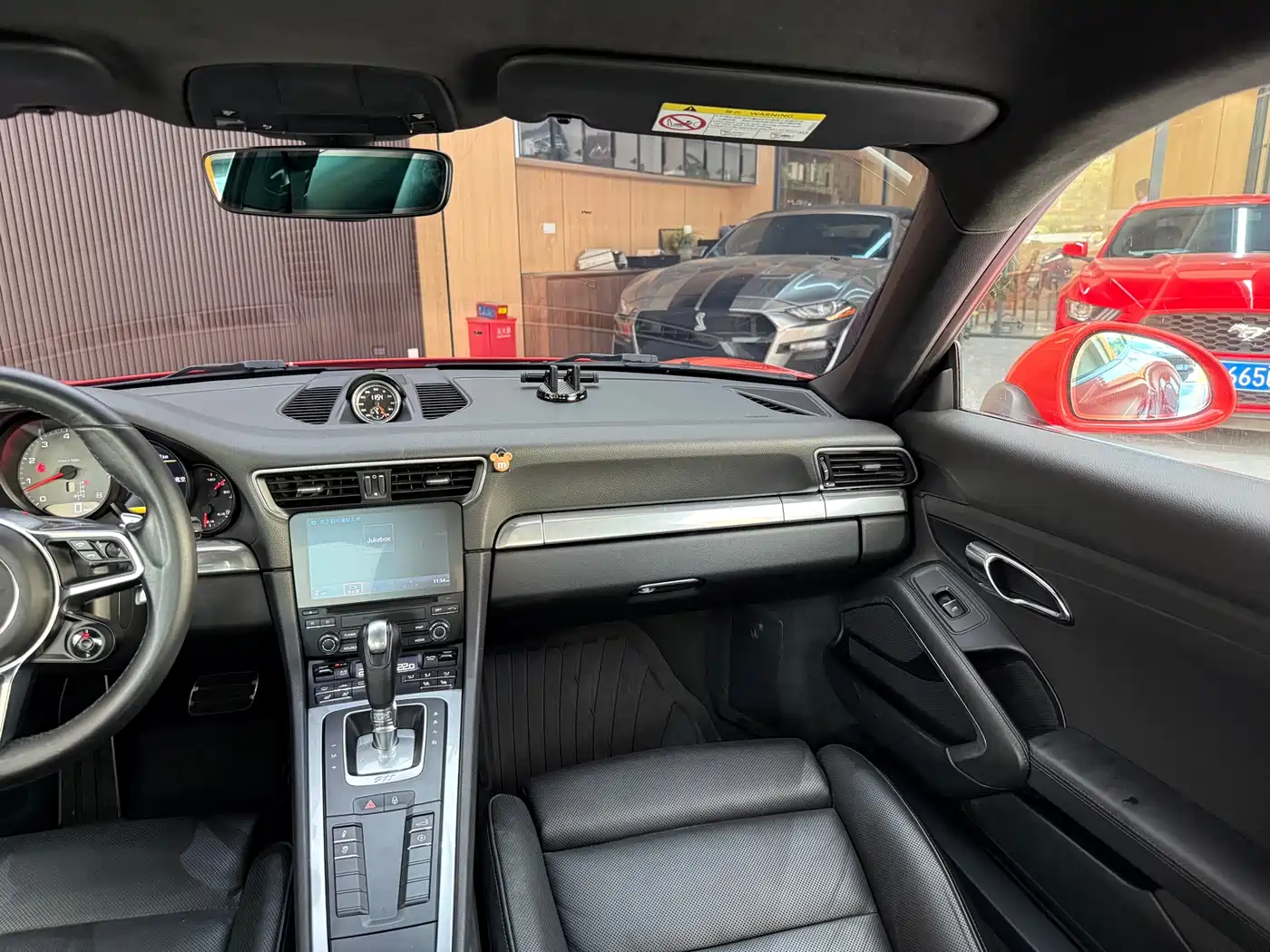 Porsche 911 2016 Carrera 4S 3.0T фото 21
