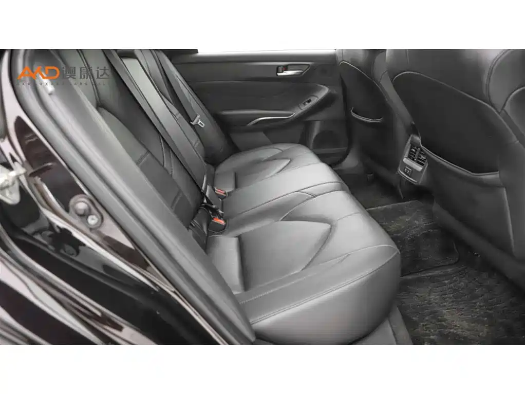 Toyota Avalon 2022 2.0L Luxury Edition фото 8