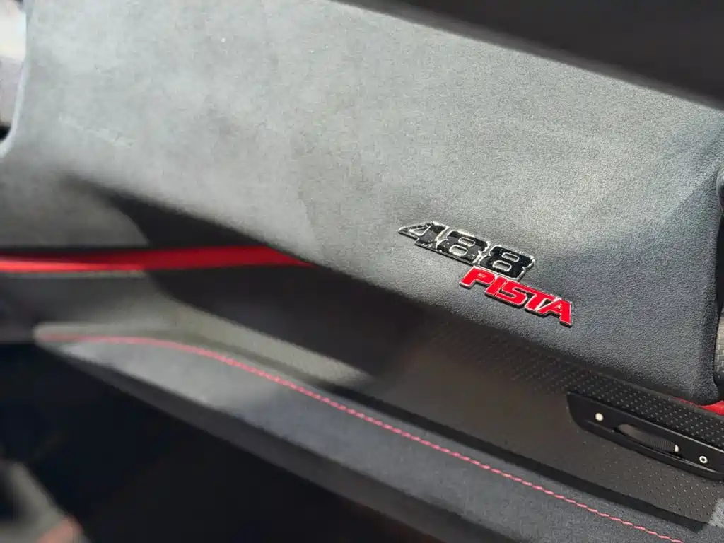 Ferrari 488 2019 2018 488 Pista