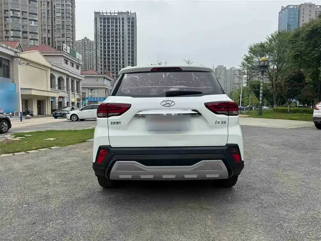 Hyundai Beijing Hyundai ix35 2018 2.0L Automatic 2WD Zhiyong·Enjoyment Edition фото 6