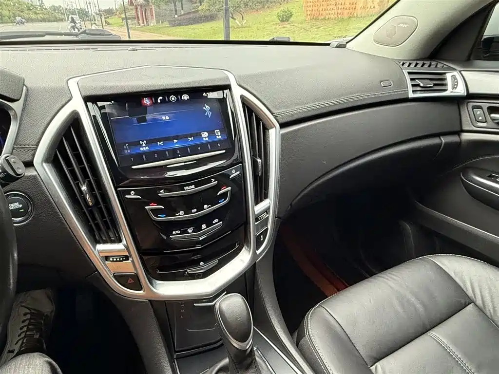 Cadillac SRX 2015 3.0L Comfort фото 10