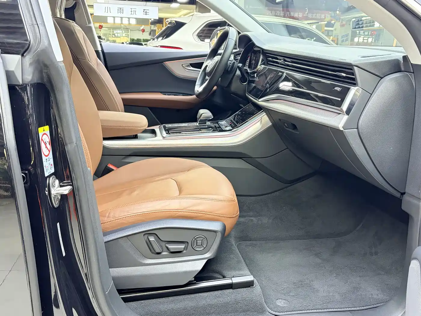 Audi Q8 2019 45 TFSI Luxury Elegance фото 12