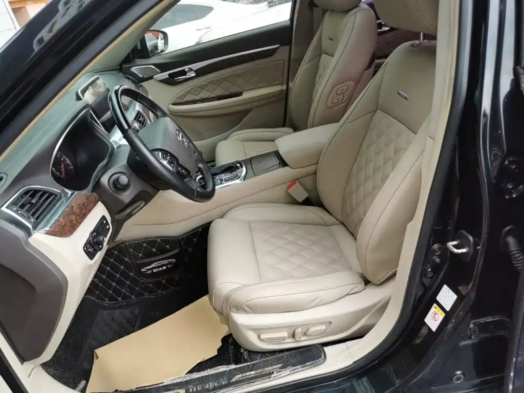 GAC Trumpchi Trumpchi GA8 2019 2017 280T Premium Edition