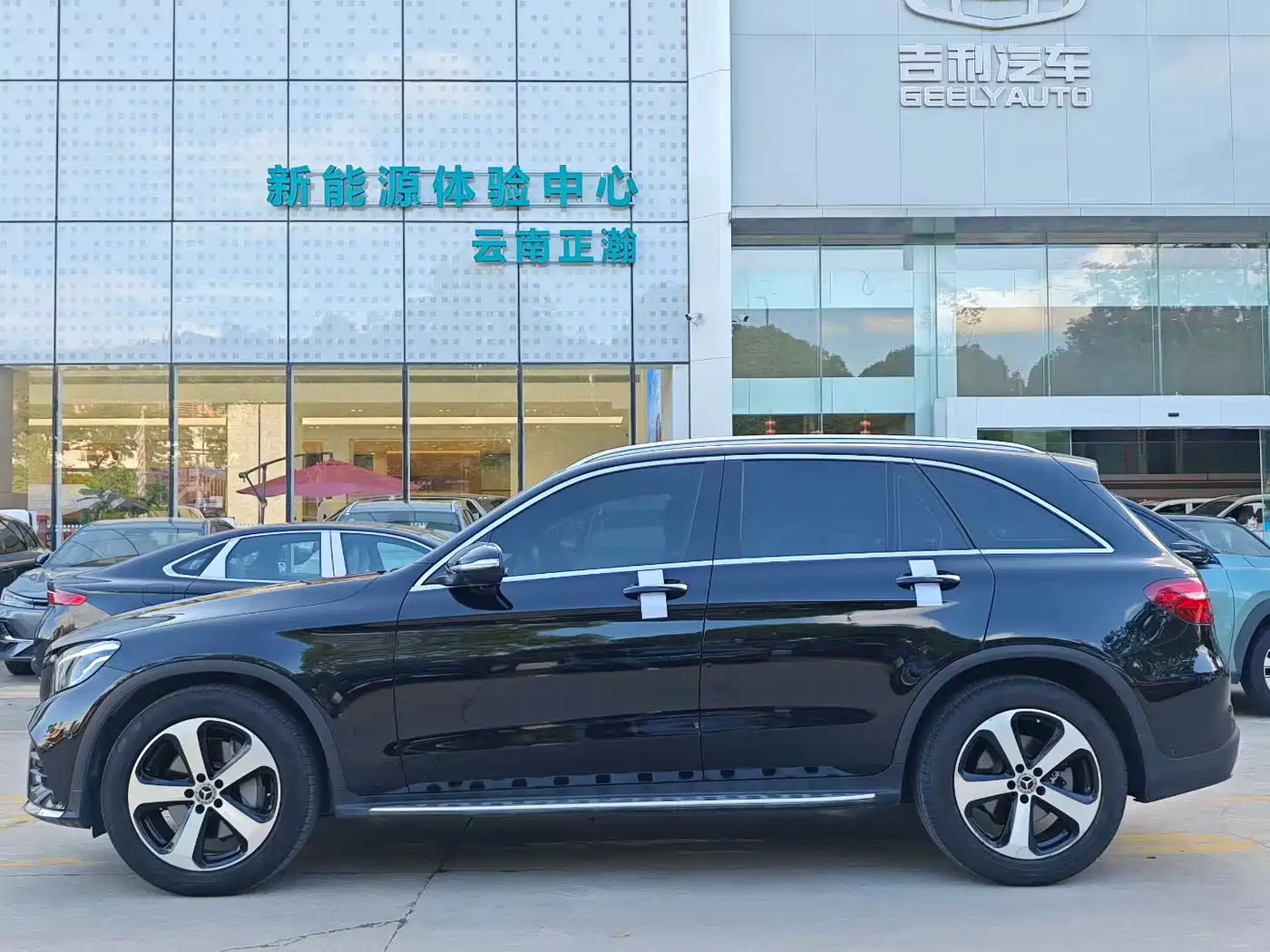 Mercedes-Benz GLC 2018 GLC 260 4MATIC Luxury фото 7