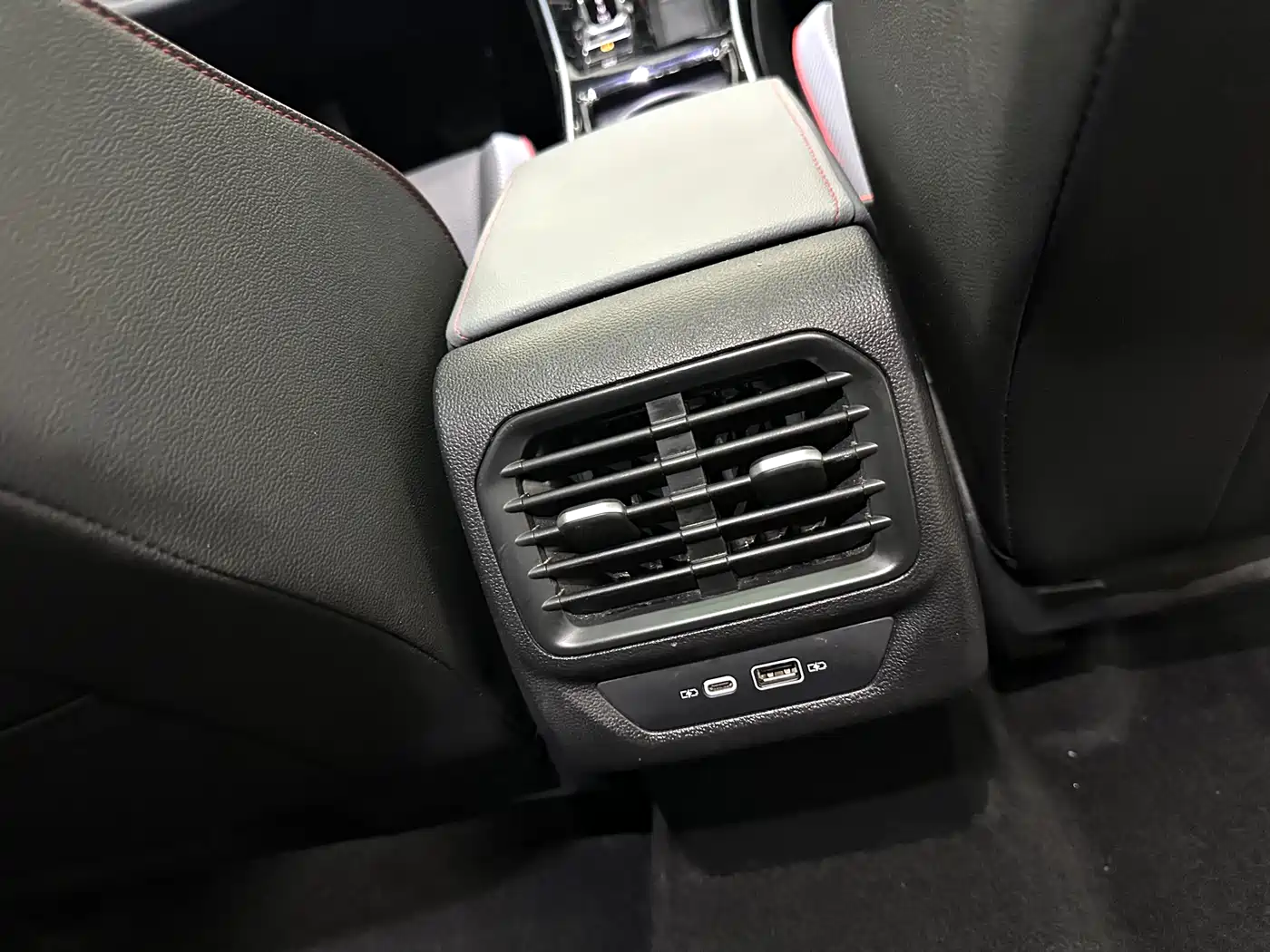 Volkswagen Lamando 2023 Lamando L 280TSI DSG Super Spicy Flagship Edition фото 11