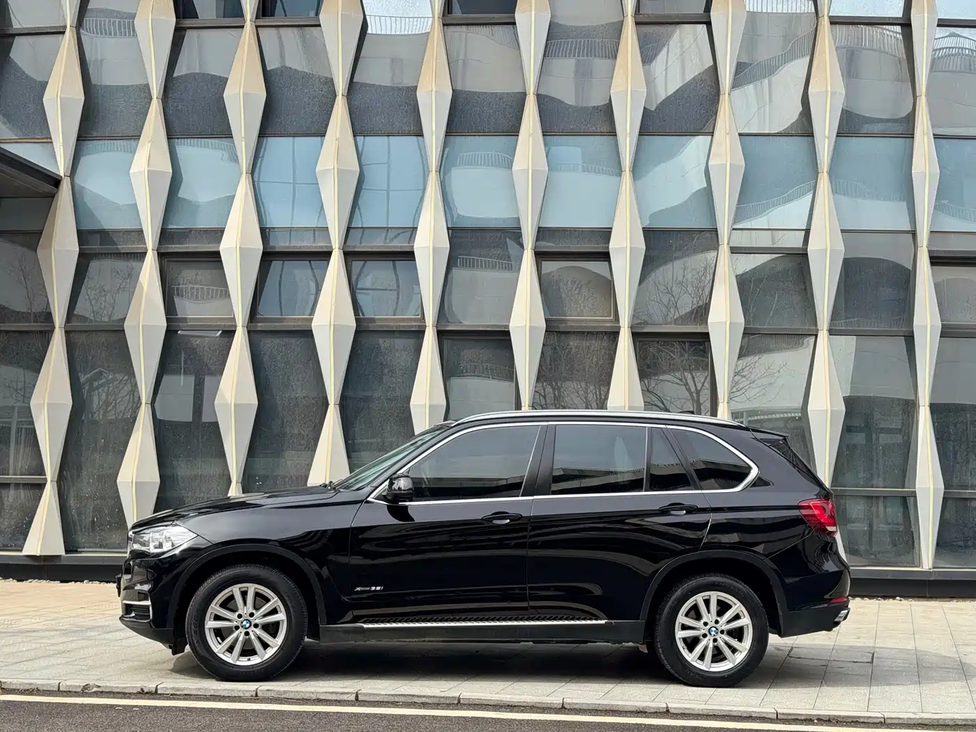 BMW X5 (Import) 2017 xDrive35i Leading Edition фото 3