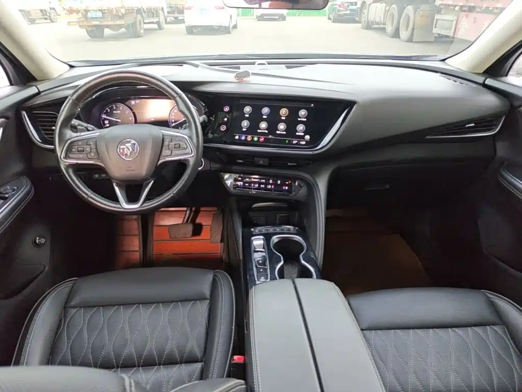 Фото 10 - Buick Envision Plus