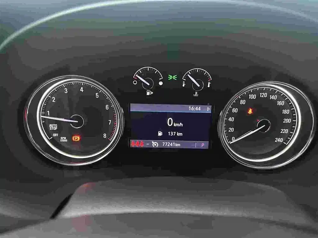 Buick LaCrosse 2022 652T Luxury фото 11