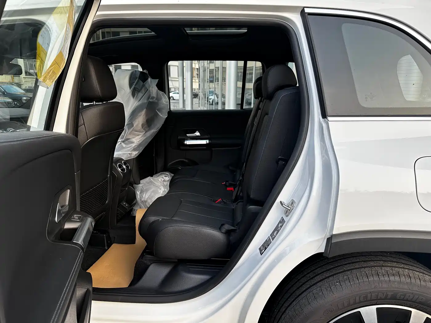 Mercedes-Benz GLB 2025 Model GLB 220 Fashion Style фото 7