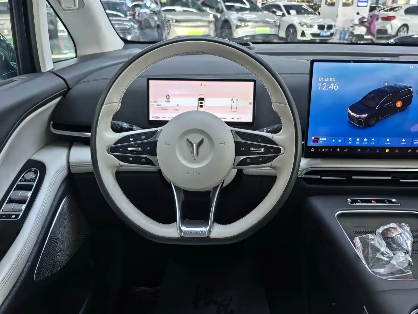 Voyah Auto Voyah Dreamer 2025 PHEV AWD Flagship Kunpeng Edition фото 11