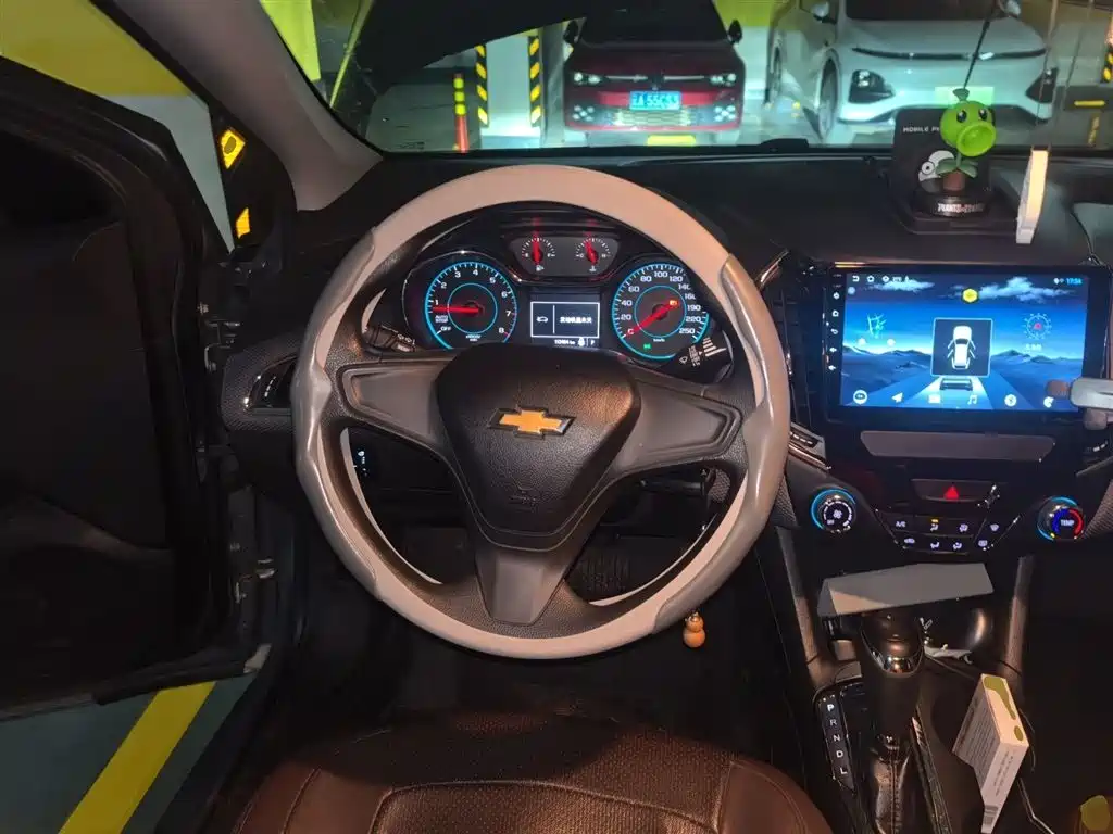 Chevrolet Cruze 2017 1.5L Automatic Pioneer Sunroof фото 3