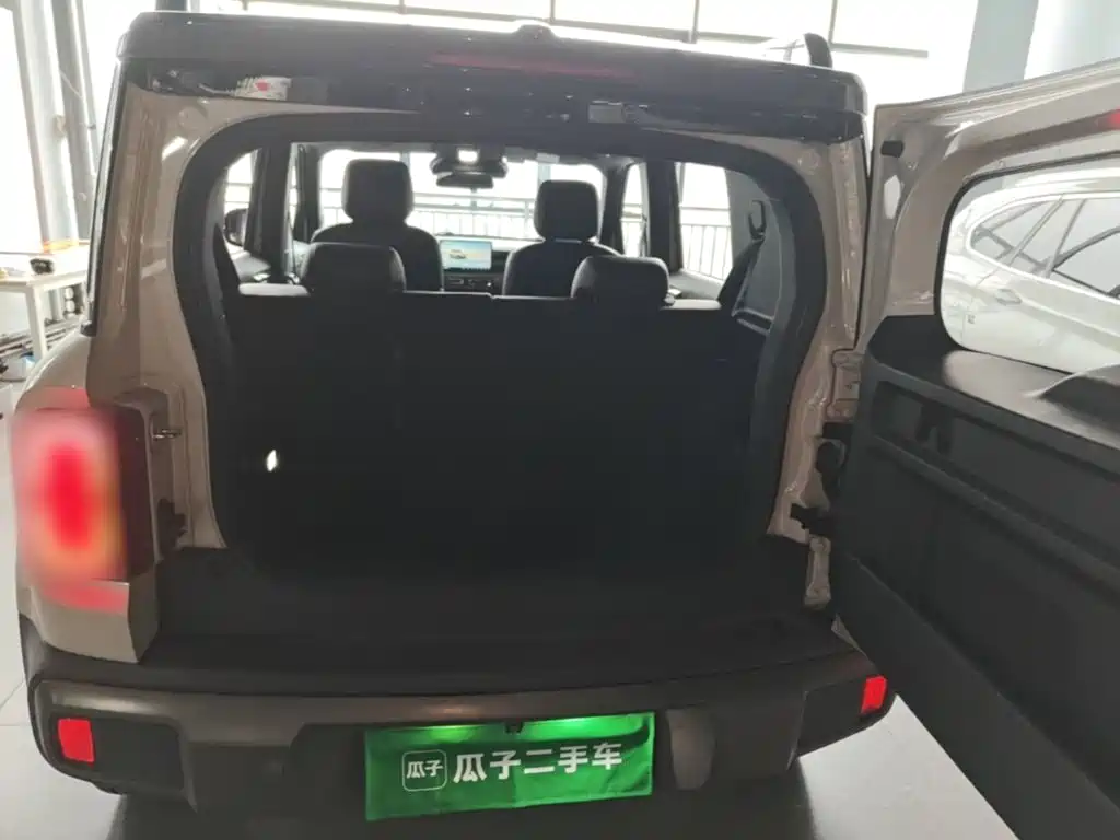 Baojun Yueye Plus 2024 2024 Smart Premium 4-Seater