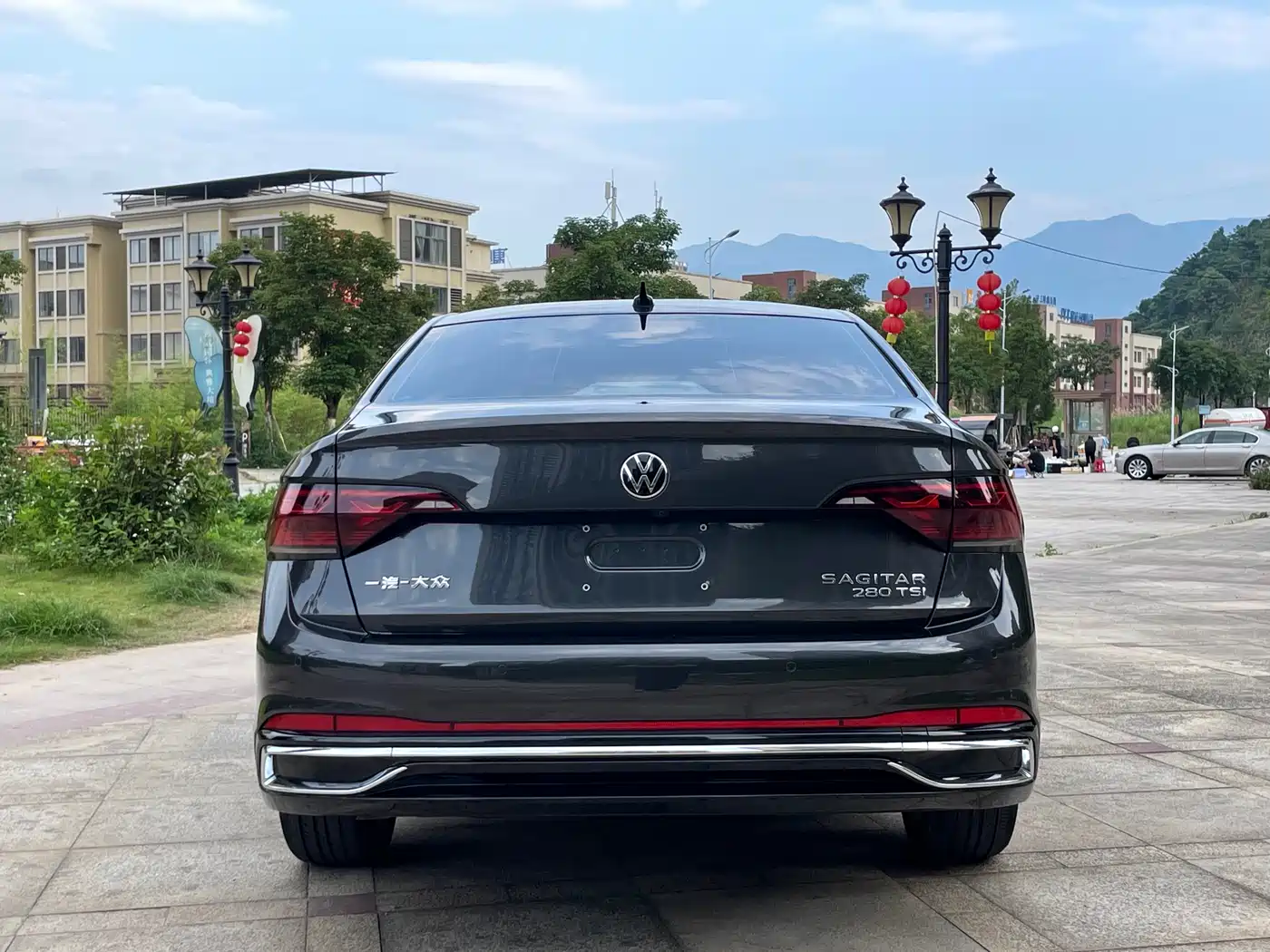 Volkswagen Sagitar 2023 300TSI DSG Excellence Edition фото 7