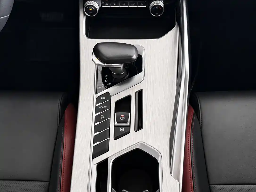 Фото 21 - Geely Coolray