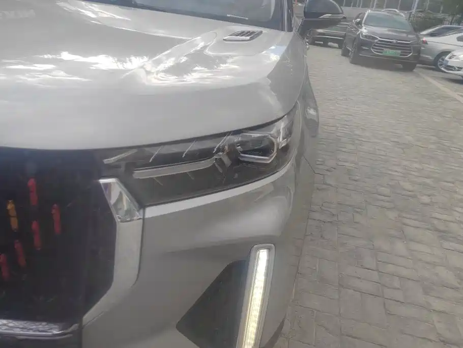 Фото 5 - Besturn Bestune T99