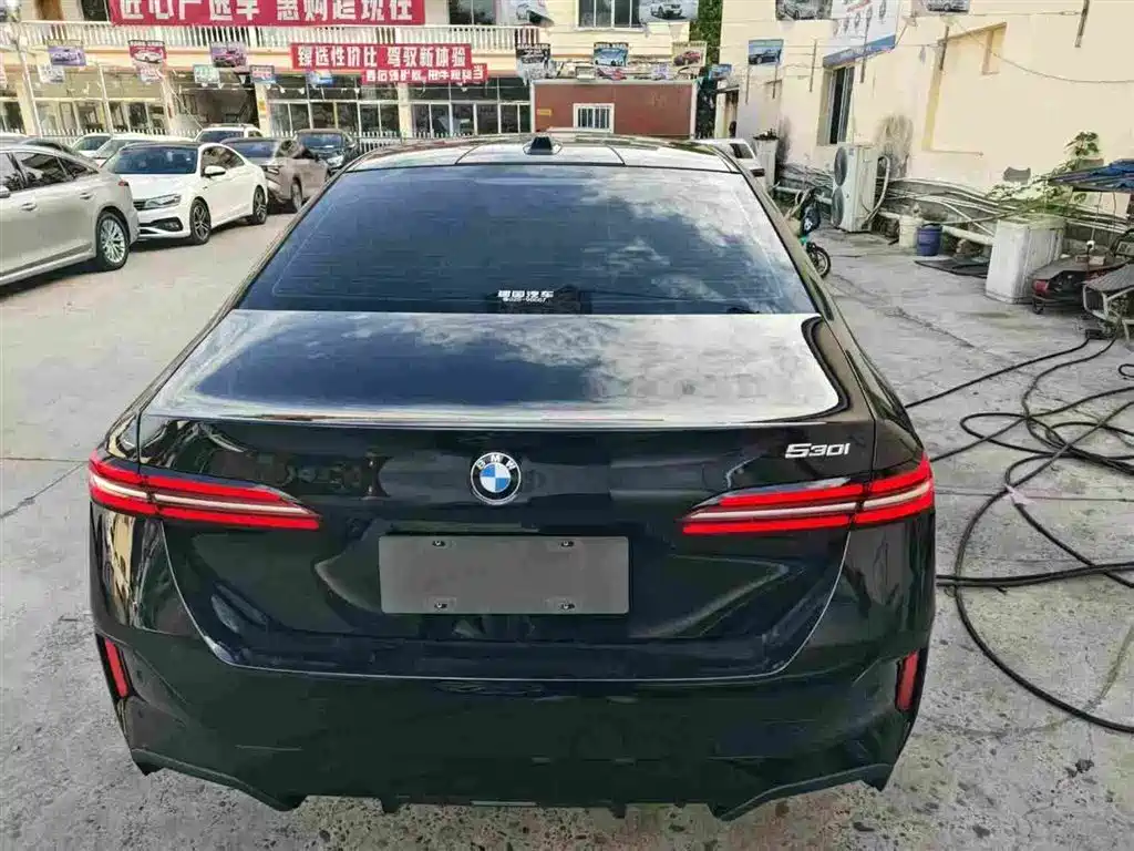 2026 BMW 5 Series (Import)