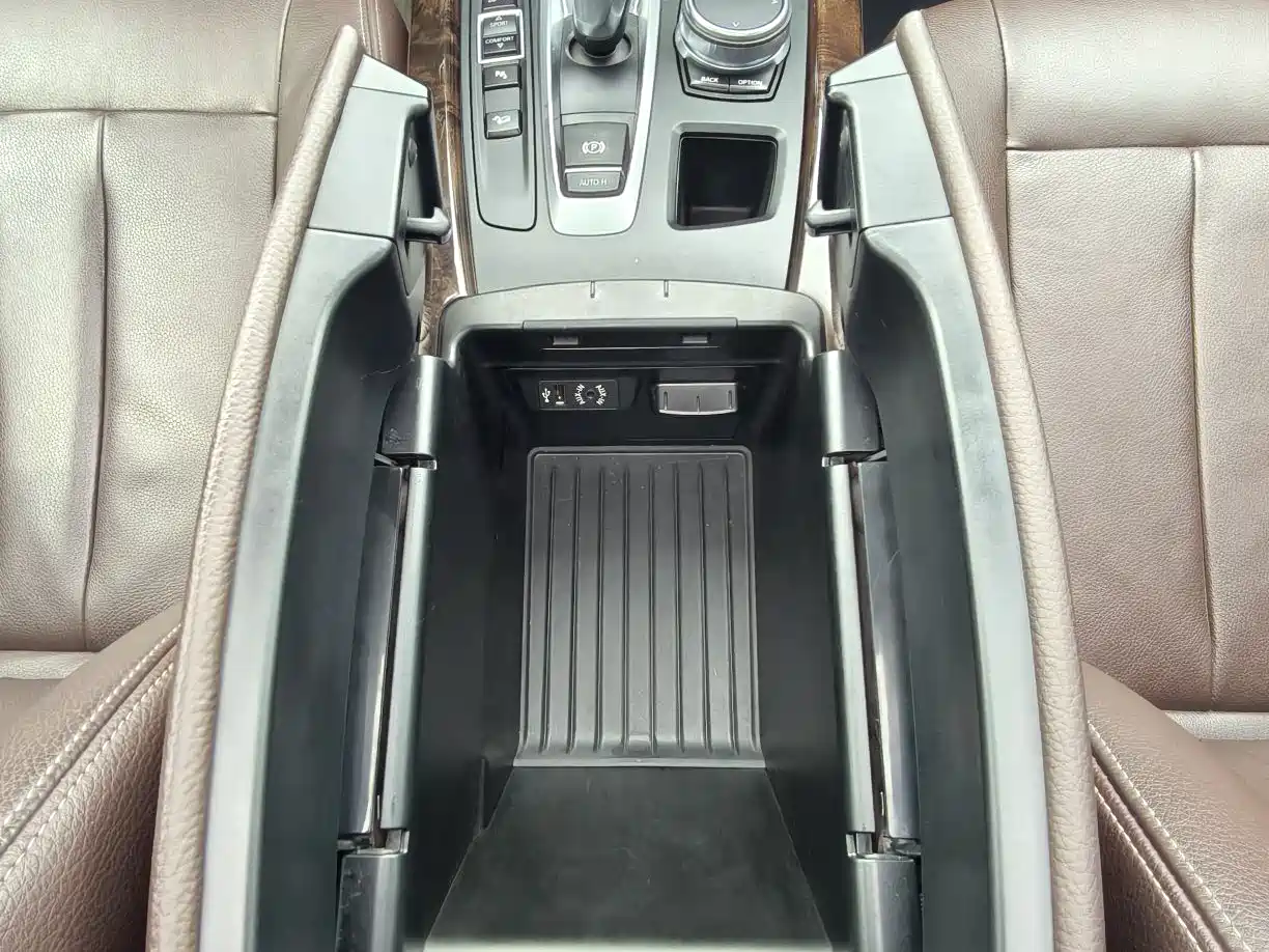 BMW X5 (Import) 2018 xDrive28i фото 10