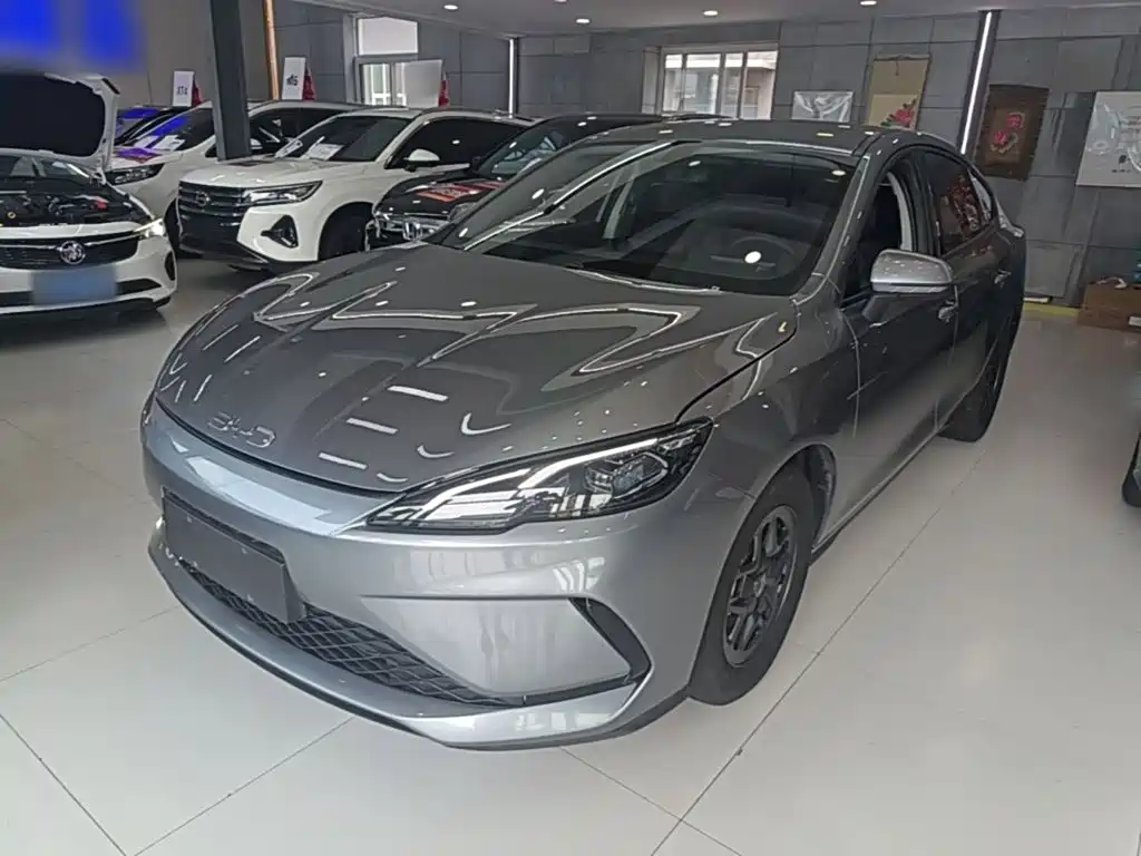 BYD Seal 05 DM-i 2025