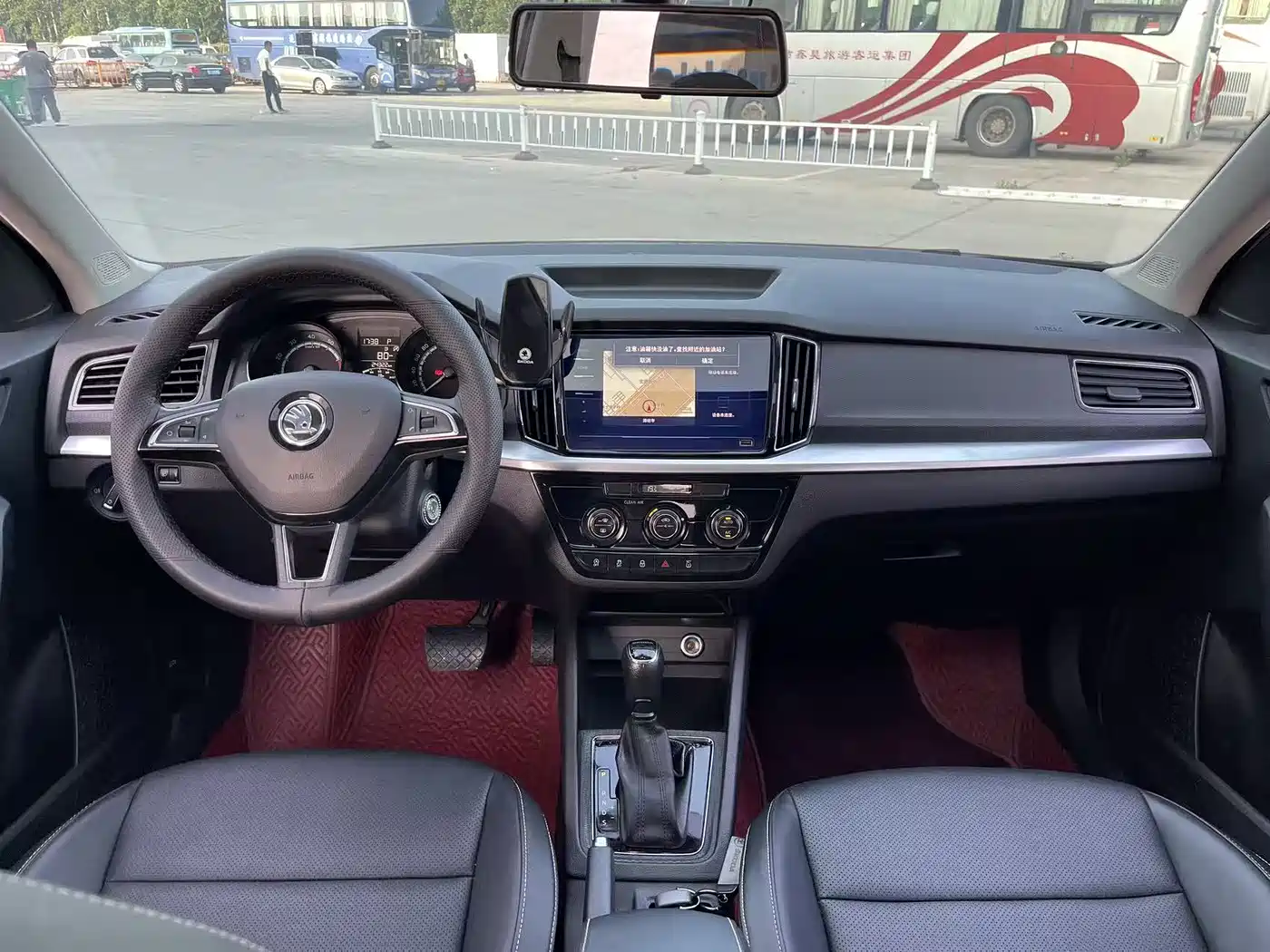 Škoda Kamiq 2022 1.5L Automatic Comfort Edition фото 8