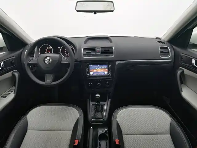 Škoda Yeti 2016 1.4TSI DSG Forward Edition — фото 5